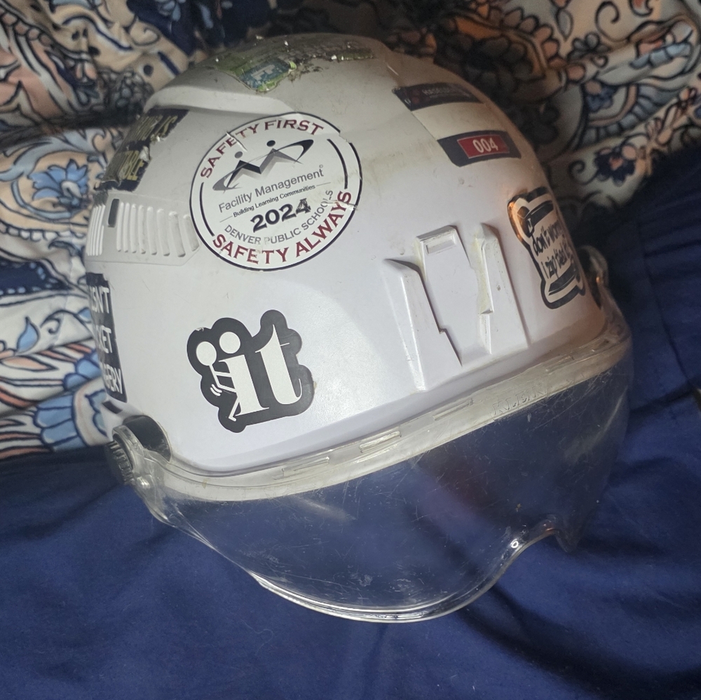 White Safety Hard Hat with Clear Visor - Brand: